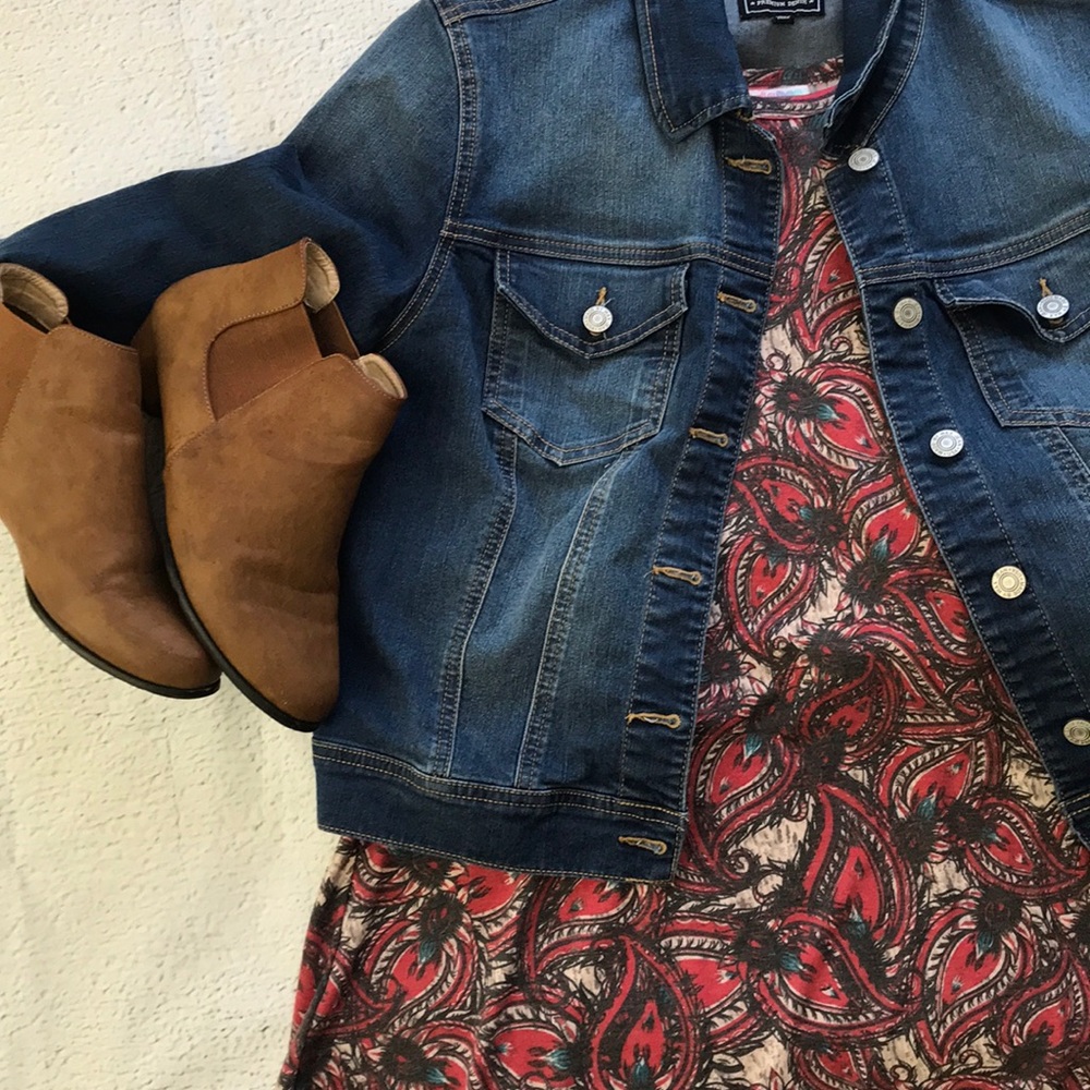 Carly Large Lularoe